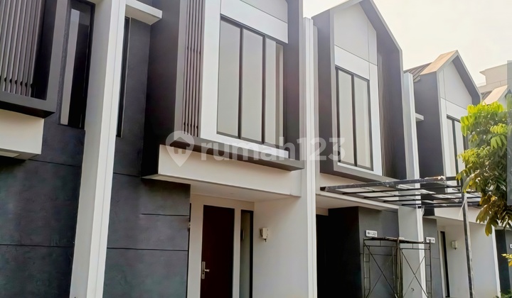 Dijual Cepat!!! Dekat Akses Tol, Stasiun Krl, Rspb, Bxc Mall , Sekolah, Dll Di Kebayoran Harmony, Bintaro Jaya Dijual Cepat!!! Dekat Akses Tol, Stasiun Krl, Rspb, Bxc Mall , Sekolah, Dll Di Kebayoran Harmony, Bintaro Jaya