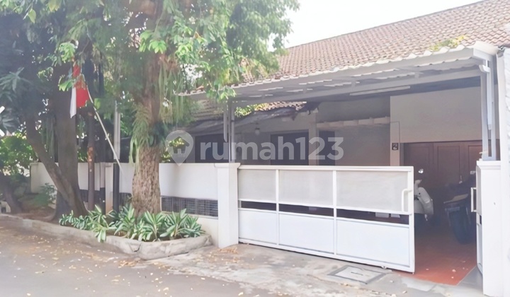 For Quick Sale!!! Near Toll Access, Hospitals, Malls, Schools, Business Loans, Etc. On Jl. Gandaria Tengah, Jakarta. 2