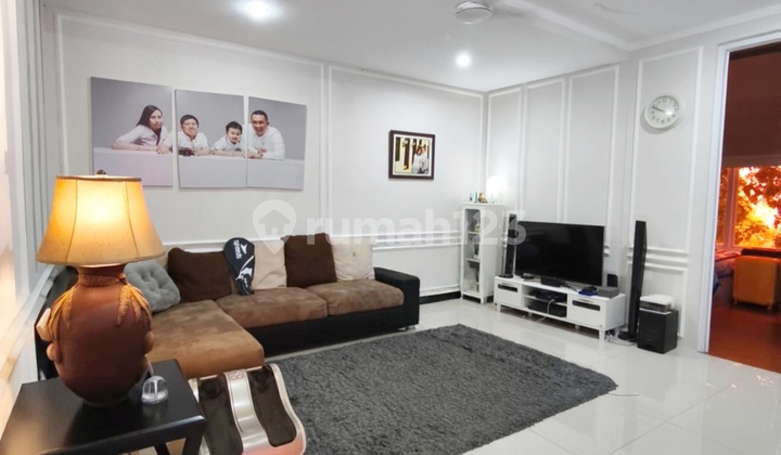 Dijual Cepat! Rumah Bagus, Modern, Lokasi Strategis; Hanya 2 Menit Menuju Pintu Tol, Stasiun KRL, Bxc Mall, Rspib, Dll di Discovery Residence, Bintaro Jaya Sektor 9