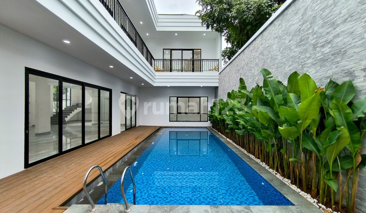 Rumah Mewah, Bangunan Baru Dengan Kolam Renang, Hanya 5 Menit Menuju Lotte, Rspb, Pintu Tol, Stasiun, Dll Di Riverpark Bintaro Jaya Sektor 8. Rumah Mewah, Bangunan Baru Dengan Kolam Renang, Hanya 5 Menit Menuju Lotte, Rspb, Pintu Tol, Stasiun, Dll Di Riverpark Bintaro Jaya Sektor 8.