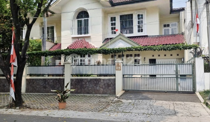 Turun Harga, Rumah Di Kebayoran Baru, Strategis, Mudah Di Jangkau Di Jl. Cisanggiri, Petogongan, Kebayoran Baru, Jakarta Selatan Turun Harga, Rumah Di Kebayoran Baru, Strategis, Mudah Di Jangkau Di Jl. Cisanggiri, Petogongan, Kebayoran Baru, Jakarta Selatan