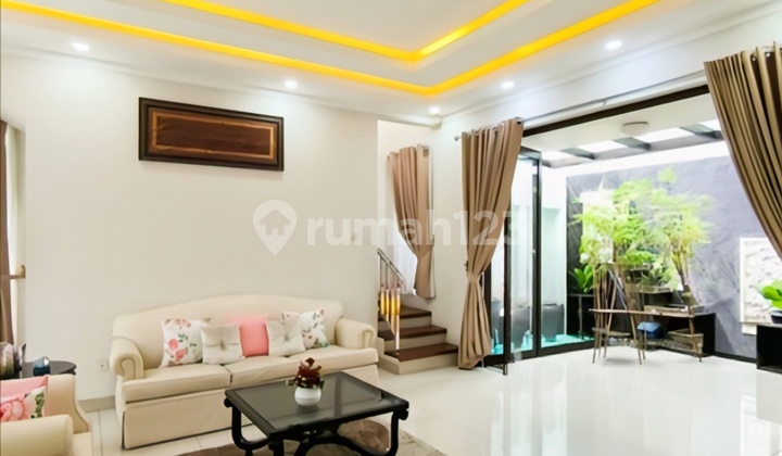 Dijual Cepat! Posisi Hoek, View Taman, Jalan Luas! Lokasi Strategis; Hanya 2 Menit Menuju Akses Tol; Stasiun KRL; Bxc Mall, Rspib, Sekolah, Dll di Discovery Residence Bintaro Jaya Sektor 9 Dijual Cepat! Posisi Hoek, View Taman, Jalan Luas! Lokasi Strategis; Hanya 2 Menit Menuju Akses Tol; Stasiun KRL; Bxc Mall, Rspib, Sekolah, Dll di Discovery Residence Bintaro Jaya Sektor 9