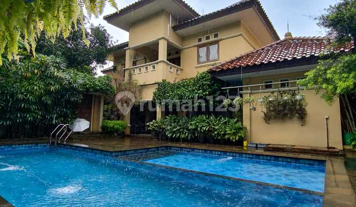 Dijualcepat! Rumah Mewah, Luas, Ada Kolam Renang; Lokasi Strategis; Dekat Akses Tol; Mall, Rs, Pasar Modern, Perkantoran, Dll di Giri Loka, Bsd