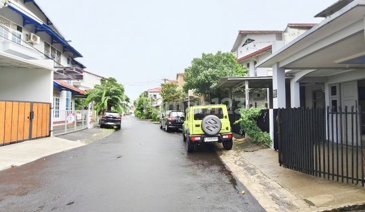 Rumah Murah!!! Di Jual Cepat Di Jl. Mandar Bintaro 3, Hanya 2 Menit Menuju Stasiun Dan Pintu Tol, Bintaro Jaya Sektor 3 Rumah Murah!!! Di Jual Cepat Di Jl. Mandar Bintaro 3, Hanya 2 Menit Menuju Stasiun Dan Pintu Tol, Bintaro Jaya Sektor 3