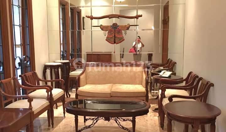 Luxury House *Has Swimming Pool, Strategic Location; Close to Toll Access, MRT, Pi Mall, RSPI, Etc in Pondok Indah, South Jakarta 2