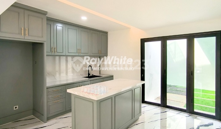 Turun Harga! Rumah Baru, Hanya 2 Menit ke Stasiun, Pintu To@Hotmail.coml, Rs, Bxc Mall, Transpark Dll di Cluster Emerald Bintaro Jaya.