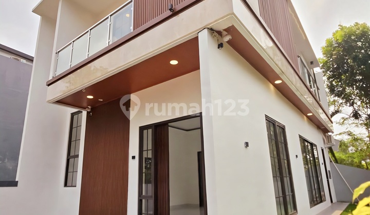 Special!!! Brand New Home, Only 1 Minute to Toll Gate, Near Station, Hospital, Mall, etc. In Graha Bintaro, Bintaro Jaya