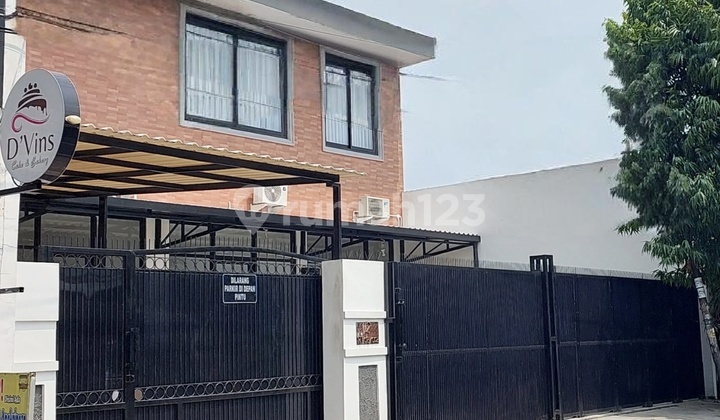 Dijual Cepat!!! B. U.!! Lokasi Strategis; Dekat Akses Tol, Mall, Rs, Sekolah, Perkantoran, Dll Di Jl. Masjid Darul Falah, Petukangan, Jakarta Selatan 1