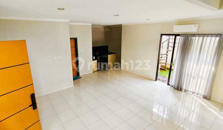 Turun Harga !!! Rumah View Taman, Hoek, Hanya 5 Menit Menuju Pintu Tol, Stasiun, Mall, Rspib, Dll Di Discovery Di Discovery Terra, Bintaro Jaya Sektor 9 2