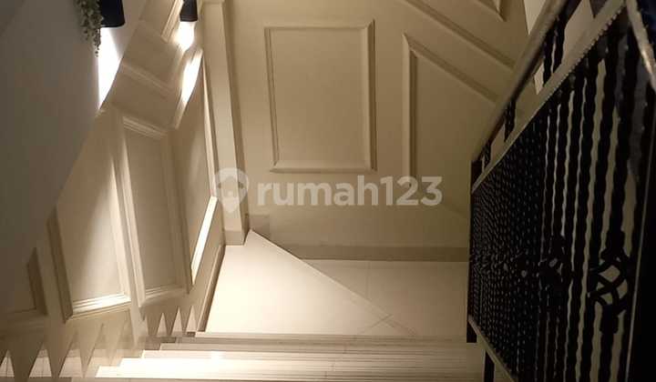 Shop House Ready to Use, 5 Floors, Strategic Location; Near Toll Access, MRT Station, Mall, Rspi, Offices and Business Areas, School, etc. on Jl. Sultan Iskandar Muda, Pondok Indah, South Jakarta 2