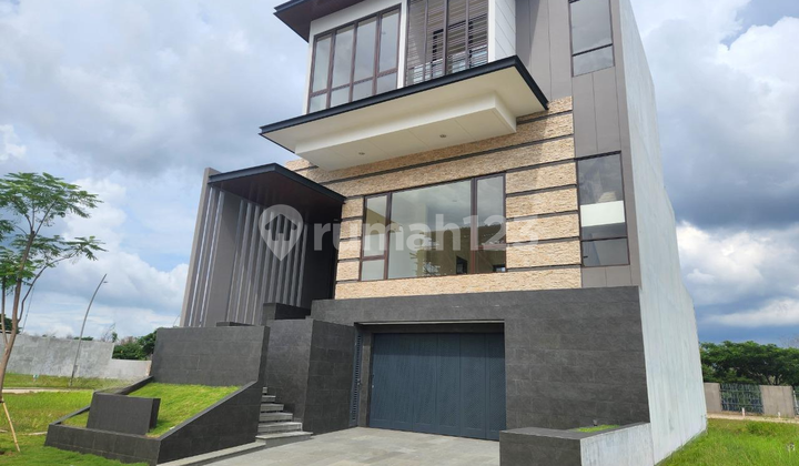Luxury 3-Story 200m² 4BR Toba Lake Villa View Cluster at Danau Asya Jakarta Garden City Cakung 2
