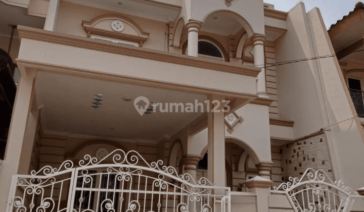 Rumah 3lantai luas 8x18 type 4KT Sunter Kirana Tanjung Priok 1