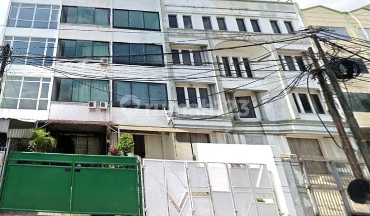 Ruko hadap jalan raya luas 109m Gambir Jakarta Pusat