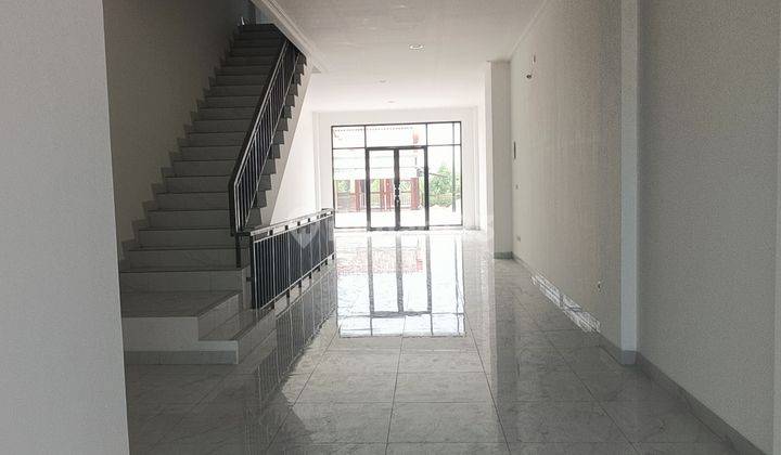 Ruko Riverwalk Island Batavia Ebony 4,5x18 Bisa Gandeng/Satuan 2