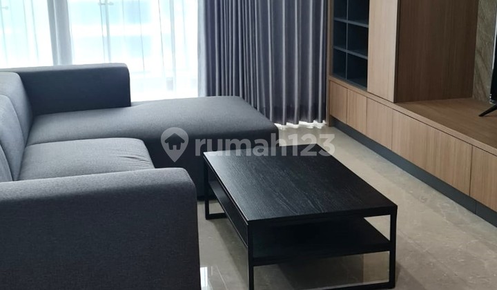 Apartemen ST Moritz tower the new Ambassador Suite 156m Kembangan Jakarta Barat 