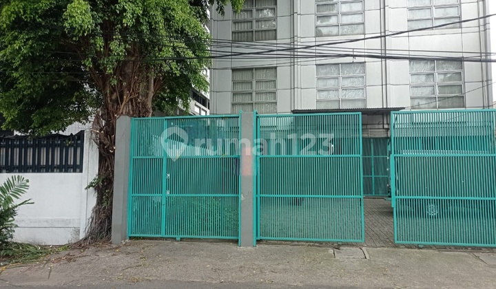 Ruko 4 lantai luas 4,5x15 68m Palmerah Jakarta Barat