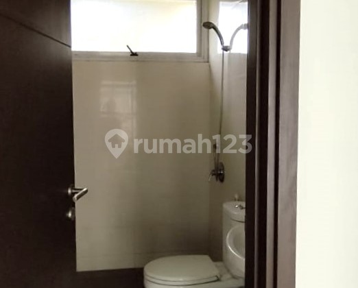 Rumah 2lt 244m Type 4KT Cluster Dbanyan JGC Jakarta Garden City 14