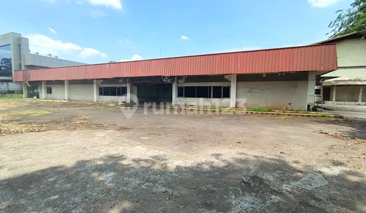 Ready-to-use warehouse, 6956m², Jatinegara, East Jakarta. Ready-to-use warehouse, 6956m², Jatinegara, East Jakarta.