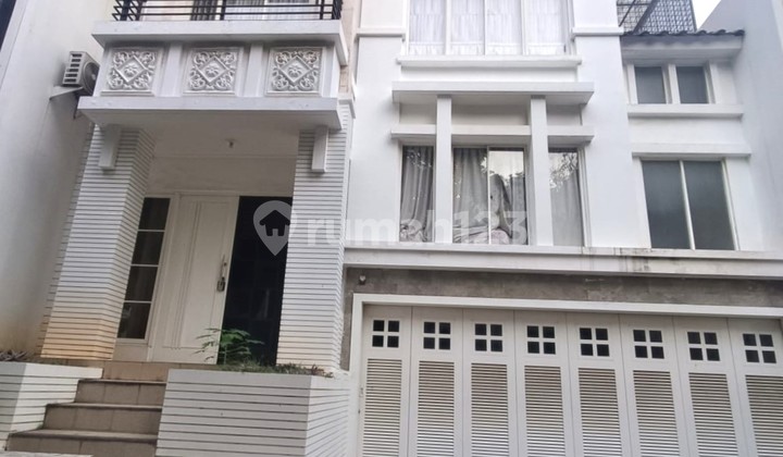 Rumah Crown Golf Mansion 10x33 330m PIK Pantai Indah Kapuk Jakarta Utara 2