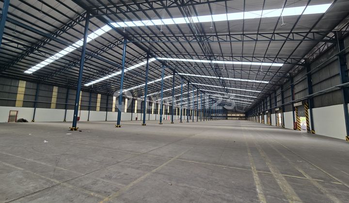 Ready-to-use warehouse, size 48x240 11520m², Cilincing, North Jakarta Ready-to-use warehouse, size 48x240 11520m², Cilincing, North Jakarta