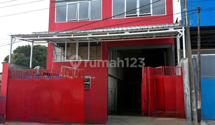 Gudang Gomesin 2.25 floors, area 10x47 470m², Medan Satria, Bekasi.