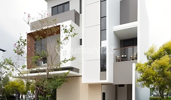 3-story house 14x14 196m type 4BR Maninjau Asya JGC Cakung Cluster