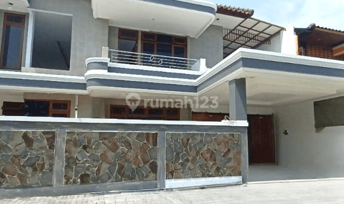 Rumah 2lt 14x25 350m Type 4KT Taman Modern Cakung Jakarta Timur 2