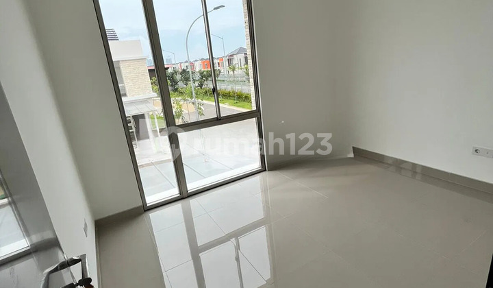 Di Sewakan Rumah Uk4x15 Pik2 Kosongan Di Sewakan Rumah Uk4x15 Pik2 Kosongan