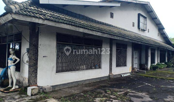 Gudang di jalan utama Raya Kerobokan Badung 3