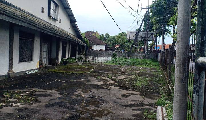 Gudang di jalan utama Raya Kerobokan Badung 5