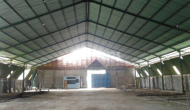 Tanah bonus gudang dan kantor di jalan utama Ida Bagus Mantra 6