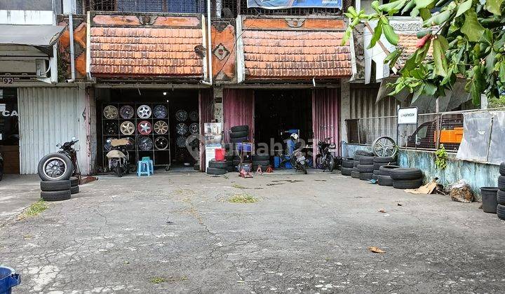 Shophouse near the main street of Cokroaminoto Denpasar 1