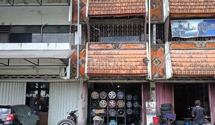 Shophouse near the main street of Cokroaminoto Denpasar 2