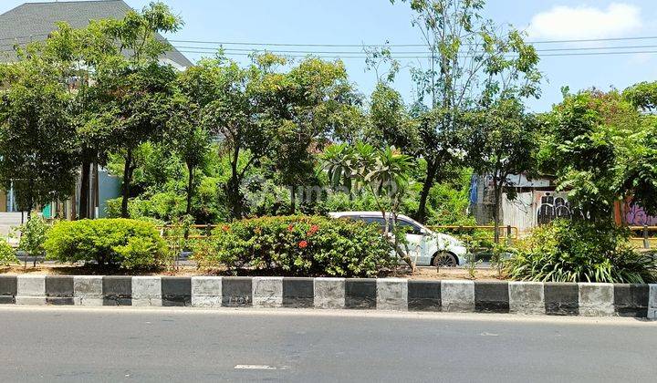 Strategic land on the main road, Sunset Road Kuta 2