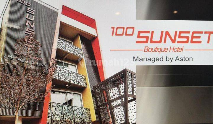 Hotel budget di jalan utama Raya Sunset Road Kuta 2