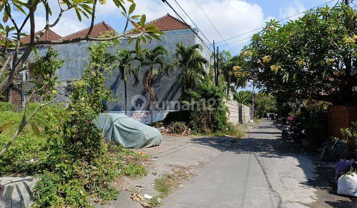 Land in a premium location in the center of Renon Denpasar city 2