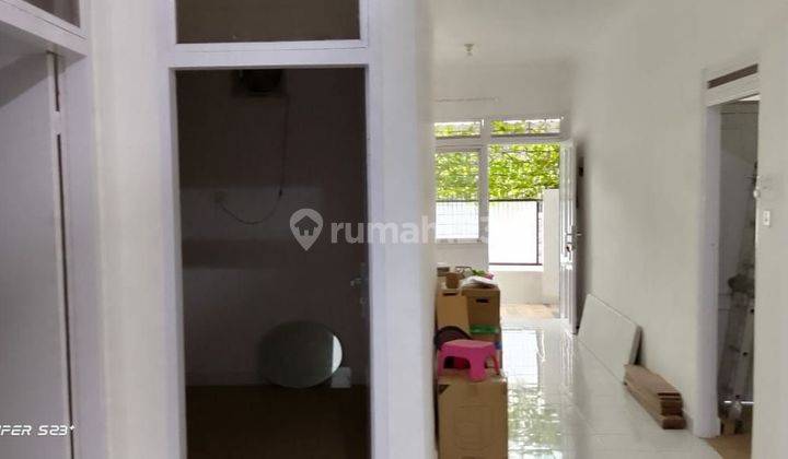 Rumah Siap Huni & Bersih di Tomang di Mandala Tengah 
 2