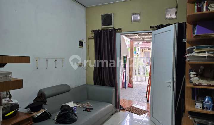 Rumah Bagus di Cipondoh Tangerang. Luas 6x10 Semi Furnish