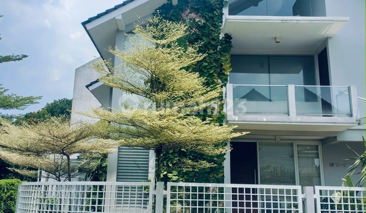 Modern Luxury House located in a strategic location at Titihan Bintaro - PR 15129 Modern Luxury House located in a strategic location at Titihan Bintaro - PR 15129
