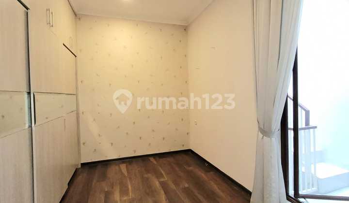 modern minimalist house in discovery bintaro - pr 10373 modern minimalist house in discovery bintaro - pr 10373