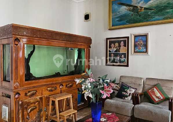 Rumah Mewah Halaman Luas Lokasi Strategis di Pondok Indah Jakarta Selatan - PR 17175 