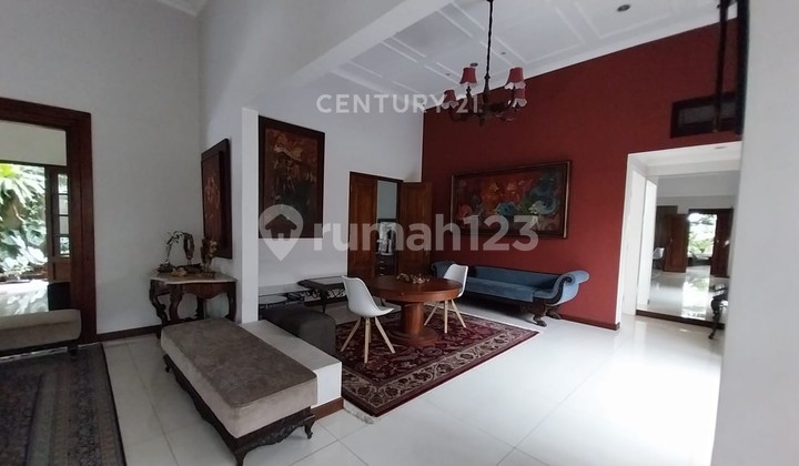 Rumah Bagus Terawat di Menteng Jakarta Pusat - Pr 12142 1