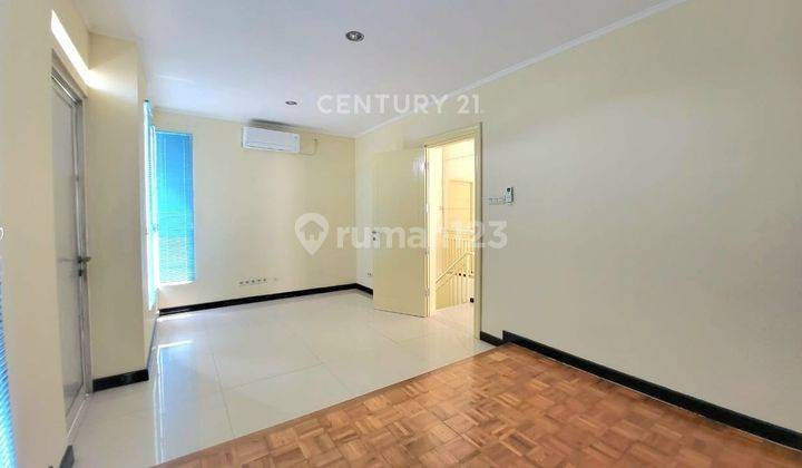 Dijual Rumah Modern Lokasi Strategis Di Bintaro Sektor 9 15578 Oc 2