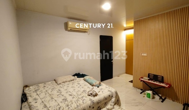 Jual Cepat Rumah Full Renov Like New Dalam Cluster di Melia Grove 2