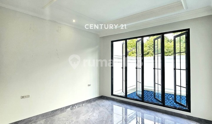 Brand New American Classic House with Hook Position in Sector 9 Bintaro 2