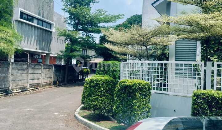 Rumah Mewah Moderen lokasi strategis di Titihan Bintaro - PR 15129  2