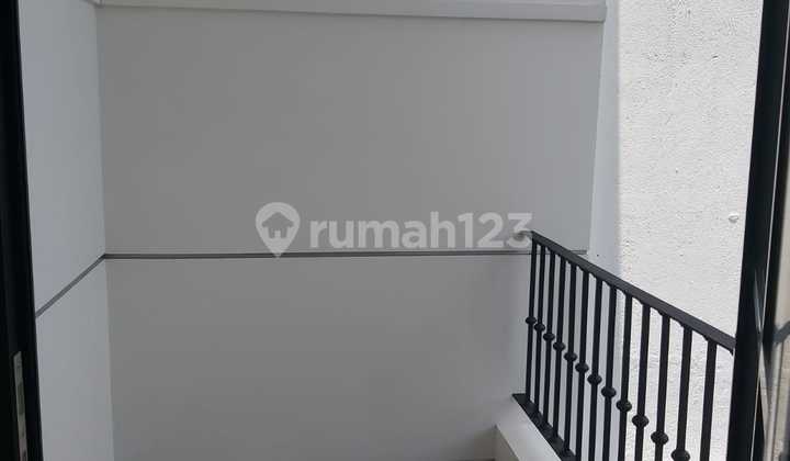 Rumah Brand New American Classic Lokasi di Bintaro Jaya Sektor 9 Pr 17876 2