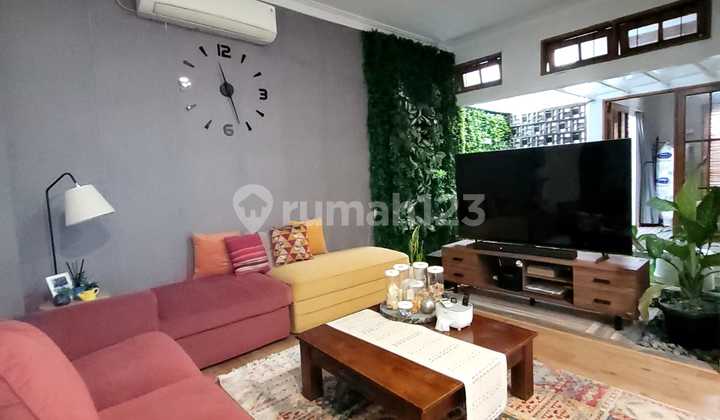 Rumah Mewah Lokasi Strategis di Senayan  Bintaro - PR 16021 