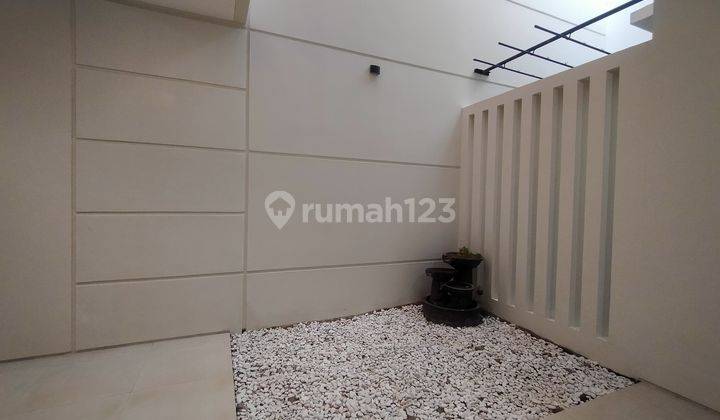 Rumah Bagus di Sektor 9 Bintaro Jaya 2,45 M 13515 Oc 2