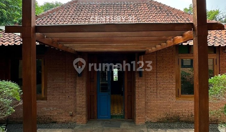 Joglo House with a Spacious Pendopo and Extensive Land, Suitable for Business Ut 14316 2